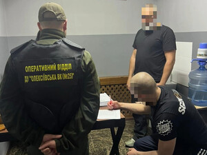 У СІЗО Харкова ув'язнений до смерті побив співкамерника, йому оголосили підозру