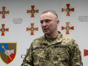 Драпатый после заявления об отставке встретился с Зеленским: Я остаюсь в строю. На передовой