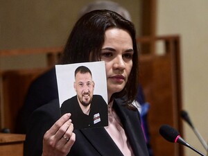 В Беларуси освободили 14 политзаключенных, в том числе оппозиционера Тихановского