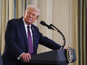 Трамп: Ця країна котилася в пекло