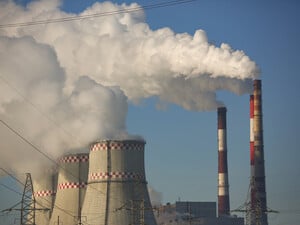 Частина російського Сахаліну залишилася без світла. Поблизу ТЕЦ бачили спалах