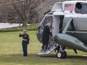 Трамп на выходные улетел во Флориду. Туда же отправился переговорщик Путина