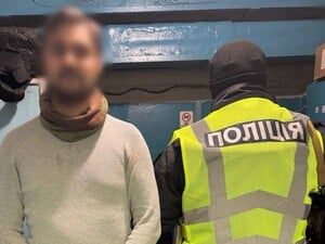 Конфликт в киевском метро закончился ножевыми ранениями – детали от полиции