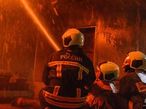 У РФ зійшов із рейок потяг із пальним. Епічні відео вибуху