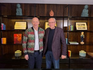 Караоке з Януковичем, конфлікт із Бобулом і Мозговим, Пугачова й Ротару. Інтерв'ю Гордона з композитором Злотником. Відео