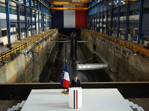 Макрон объявил, что Франция увеличит количество своих ядерных боеголовок