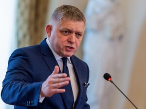 Фіцо натякнув, що Словаччина блокуватиме кредит Україні на €90 млрд, якщо це буде потрібно