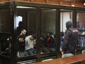 У РФ засудили до довічного обвинувачених у теракті в Crocus, заявивши, що вони намагалися втекти в Україну