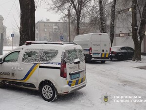 У Дніпрі вдарили й намагалися викрасти суддю. Вона в лікарні
