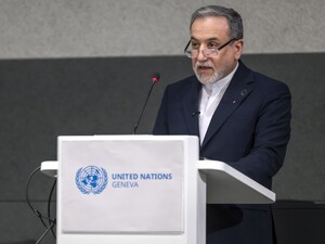 МЗС Ірану підтвердило військову підтримку від Росії й Китаю і заперечило чутки про Хаменеї