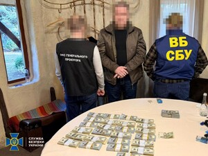 СБУ затримала двох своїх начальників обласних управлінь за підозрою в одержанні неправомірної вигоди