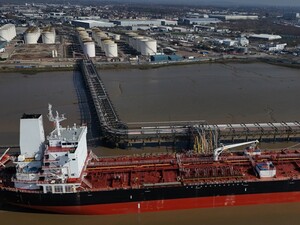 Команда Трампа готовится к нефти по цене до $200 за баррель – Вloomberg