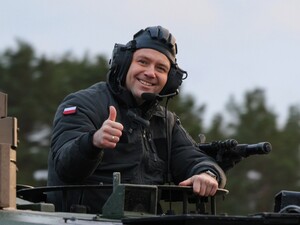 Польща звільняє від відповідальності громадян, які воювали на боці України проти Росії