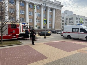 Уперше вглиб міста. У Бєлгороді заявили про удар по будівлі уряду, поранено чиновника. Фото