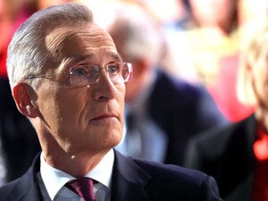 Скандал навколо мемуарів Столтенберга. Йому довелося виправдовуватися, МЗС Латвії заявило про 